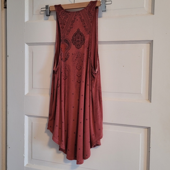 AMERICAN EAGLE OUTFITTERS Soft & Sexy Tank - Picture 5 of 8